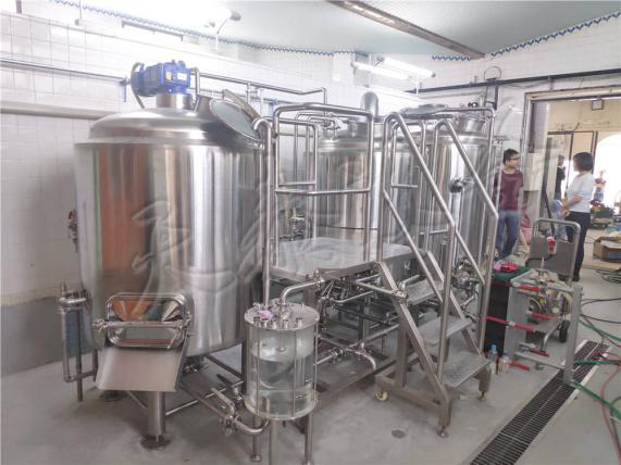 自釀啤酒設(shè)備使用時大麥應(yīng)如何清洗？