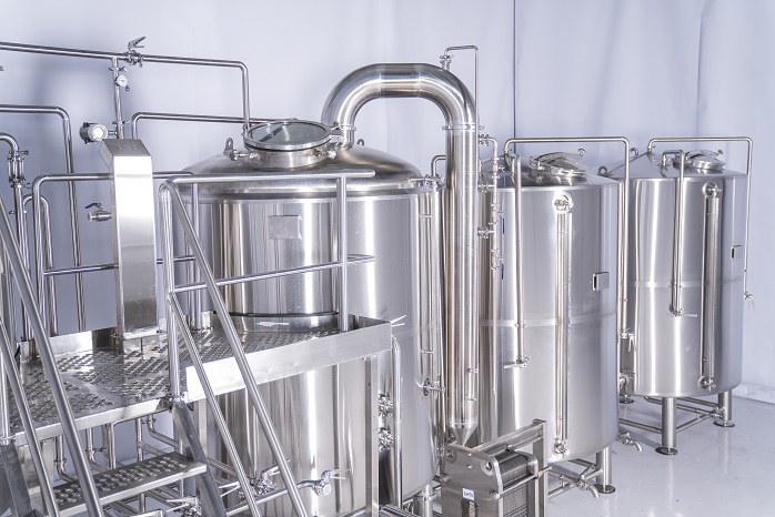 山東天泰<a href=http://www.hldcar.cn/ target=_blank class=infotextkey>啤酒設備</a>-煮沸鍋