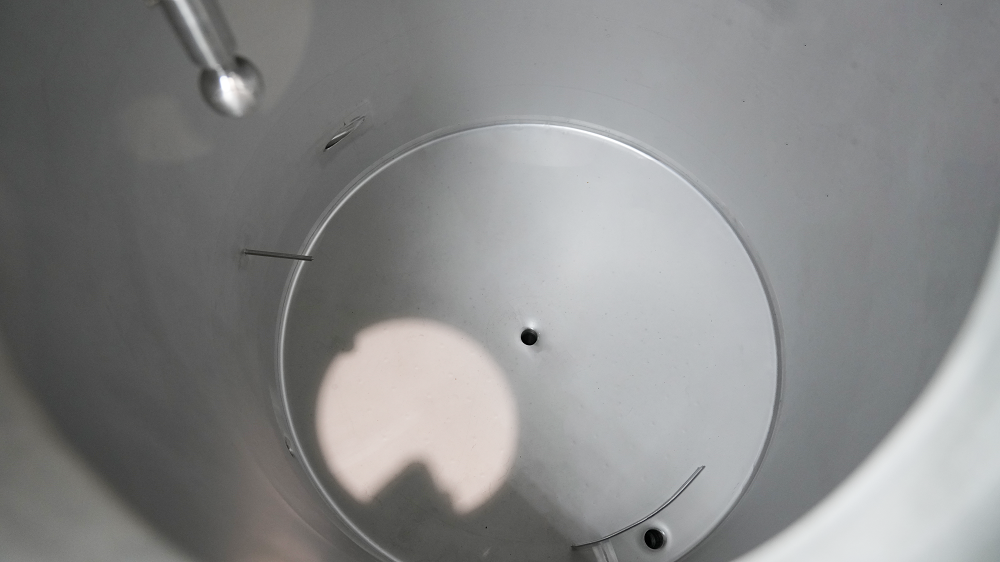 天泰<a href=http://www.hldcar.cn/ target=_blank class=infotextkey>啤酒設備</a> 精釀啤酒設備 啤酒漩沉槽 回旋沉淀槽內部結構